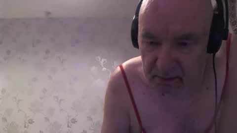 Snapshot of hermeneutika chatting on October 2025 03:04:02 AM mature online show from October 2025 03:04:02 AM