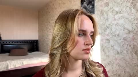Sylvia online show from September 2025 07:35:02 AM