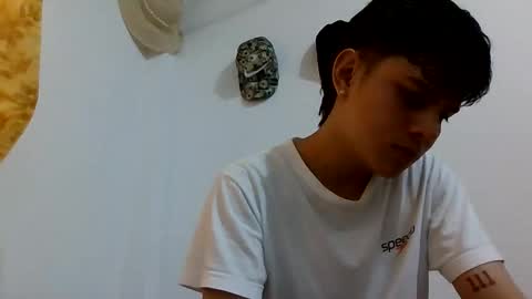 valentin 123 online show from May 2026 09:33:02 PM