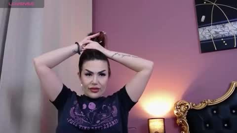 Snapshot of hessahessy chatting on February 2025 11:34:02 AM Hessy online show from February 2025 11:34:02 AM