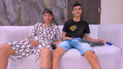 Snapshot of heteros_men chatting on November 2025 08:20:01 PM heteros men online show from November 2025 08:20:01 PM