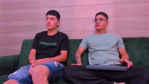 Snapshot of heteros_men chatting on November 2025 07:38:01 PM heteros men online show from November 2025 07:38:01 PM