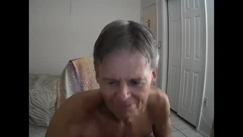 hewes1 online show from October 2025 02:39:02 AM