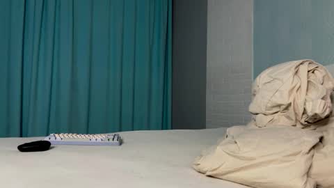 Arnold online show from November 2025 05:24:02 PM