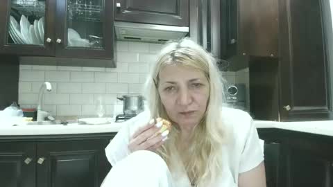 Heyheygrey online show from June 2026 08:20:02 PM