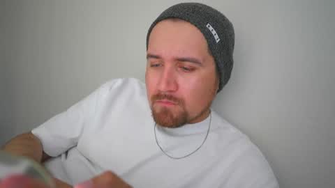 Snapshot of heyitsryan01 chatting on October 2025 04:20:02 PM heyitsryan01 online show from October 2025 04:20:02 PM