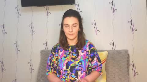 Heyy baddie online show from April 2026 01:03:02 PM