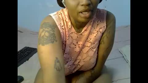 heyybanan online show from February 2025 06:56:01 PM