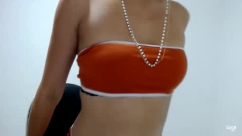 Snapshot of hhayek_eva7 chatting on December 2024 12:33:01 AM Eva online show from December 2024 12:33:01 AM