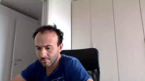 Snapshot of hhombre chatting on July 2026 08:12:02 AM hhombre online show from July 2026 08:12:02 AM