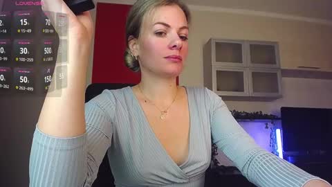 Lina online show from February 2026 06:18:02 AM