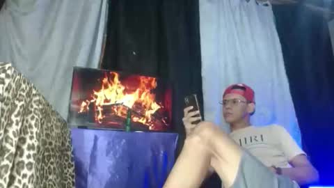 Snapshot of hidden_hairypigass chatting on November 2025 01:48:02 AM HIDDEN YUDEVIL online show from November 2025 01:48:02 AM