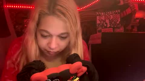 HiGHNESS CANNA online show from December 2024 09:29:02 AM