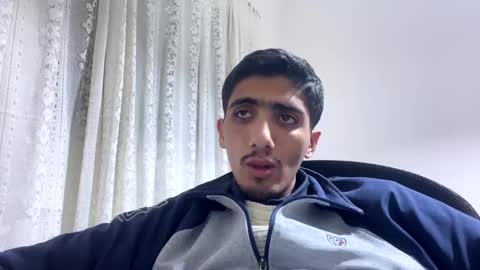 Snapshot of hihi9697 chatting on December 2024 10:04:02 PM hihi9697 online show from December 2024 10:04:02 PM