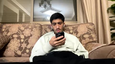 Snapshot of hihi9697 chatting on February 2025 11:54:02 PM hihi9697 online show from February 2025 11:54:02 PM