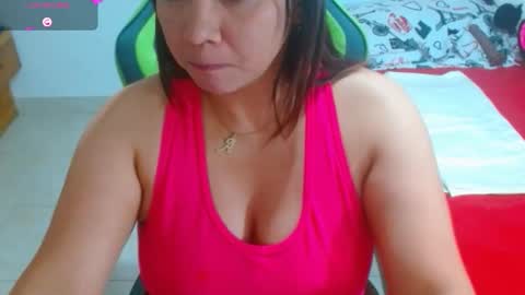 hiilary online show from October 2025 03:31:02 AM