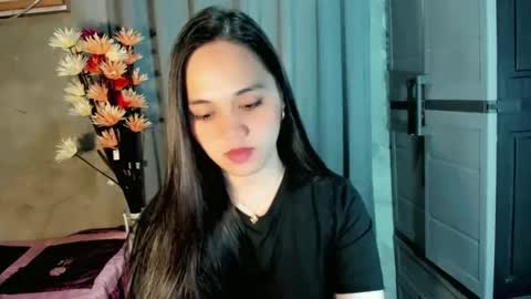 hilarymolly online show from February 2026 09:30:02 PM