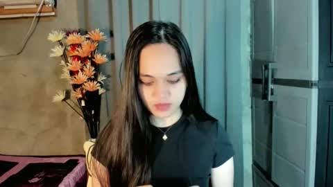 hilarymolly online show from March 2026 01:58:01 AM