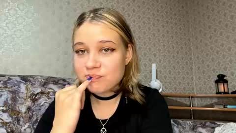Snapshot of hildeconery chatting on June 2026 01:31:01 PM Julia online show from June 2026 01:31:01 PM