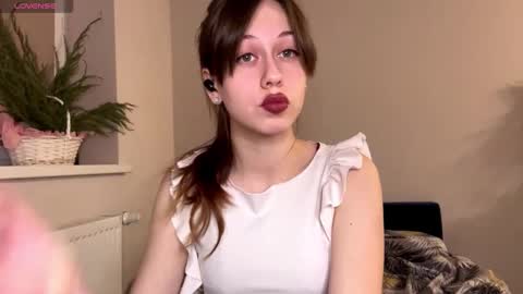 Hi Im Elizabeth online show from February 2026 05:22:02 PM