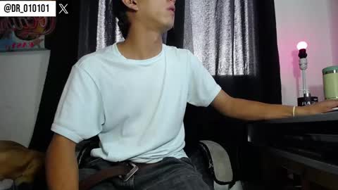 Snapshot of hill_and_jack chatting on November 2025 07:46:02 PM Hill and Jack online show from November 2025 07:46:02 PM