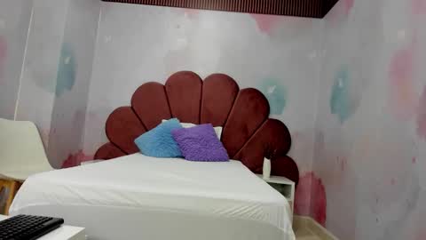 Hillary  online show from March 2026 03:45:02 AM