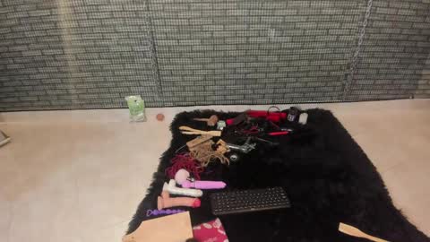 Hillary  online show from April 2026 11:53:02 AM