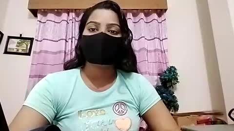 himuhimu22 online show from April 2026 06:42:02 PM