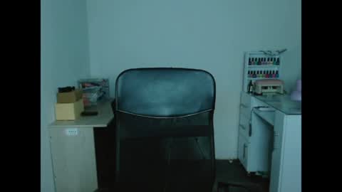 Snapshot of hinata_9 chatting on May 2026 03:35:02 AM 0600AM-1100AM - online show from May 2026 03:35:02 AM