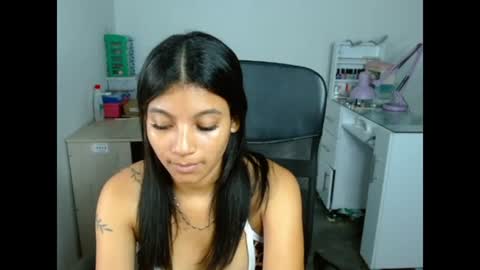 Snapshot of hinata_9 chatting on June 2026 03:33:02 AM 0600AM-1100AM - online show from June 2026 03:33:02 AM