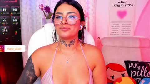 Snapshot of hinataweed01 chatting on February 2025 03:11:02 AM  Karol  Independent Model online show from February 2025 03:11:02 AM