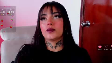  Karol  Independent Model online show from June 2026 03:24:02 PM