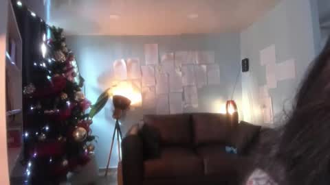 Hinnata online show from November 2025 07:36:02 PM