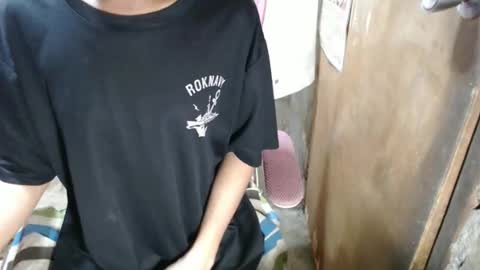 Snapshot of hippie_cloudbrah chatting on November 2025 04:57:01 AM hippie_cloudbrah online show from November 2025 04:57:01 AM