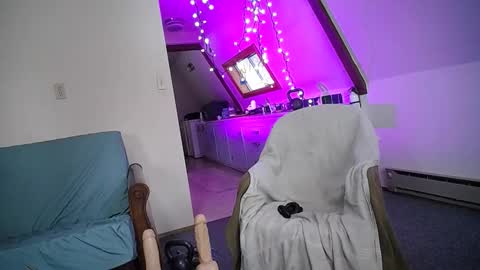 Hippie Jijm online show from February 2025 05:26:01 PM