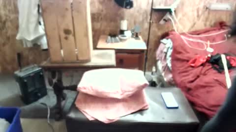 Snapshot of hippostixs chatting on December 2024 05:25:01 PM Krush Vibrations online show from December 2024 05:25:01 PM