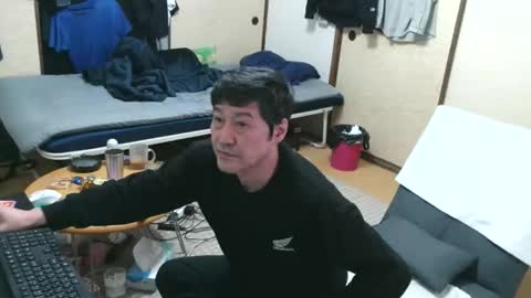 Snapshot of hiro110 chatting on March 2026 12:04:02 AM hiro110 online show from March 2026 12:04:02 AM