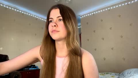 I am Amy ntmu Lets hit 10 Thumbs Up together online show from April 2026 01:41:01 PM