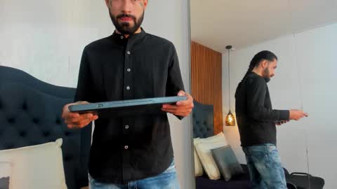 Hisoka online show from February 2026 07:51:02 PM