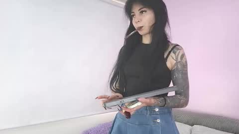 hiyakasudere_ online show from October 2025 06:41:02 PM