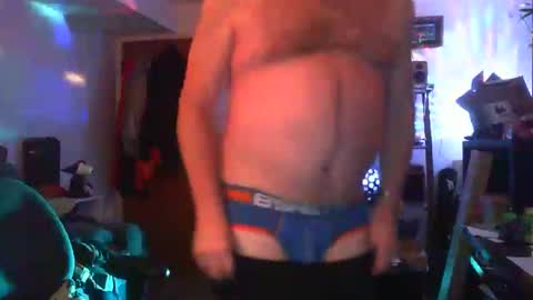 hobbes80 online show from December 2024 05:11:02 AM