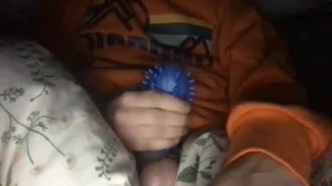 Snapshot of hockeyboi4354 chatting on October 2025 05:06:02 AM hockeyboi4354 online show from October 2025 05:06:02 AM