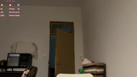 Snapshot of hola_sunflower chatting on October 2025 06:08:02 PM amy online show from October 2025 06:08:02 PM