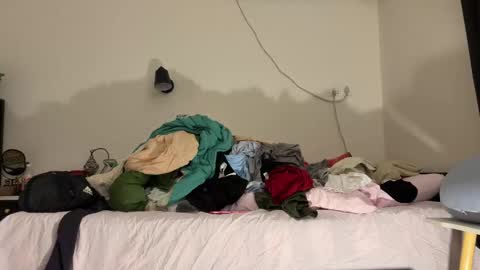 Snapshot of hola_sunflower chatting on November 2025 02:51:01 PM amy online show from November 2025 02:51:01 PM