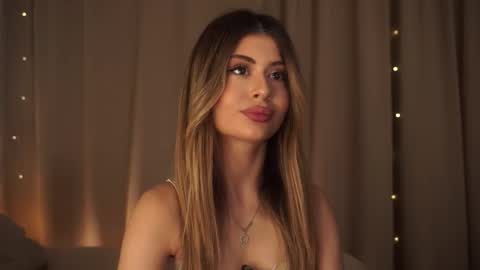 Moni Monica online show from November 2025 08:03:02 AM