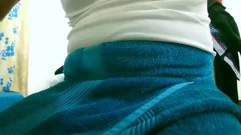 Snapshot of holdmycock4fun chatting on December 2024 08:04:01 PM krish online show from December 2024 08:04:01 PM