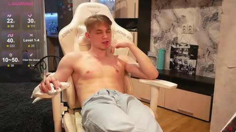 Extaz  Athrey  Howard online show from November 2025 09:50:02 PM