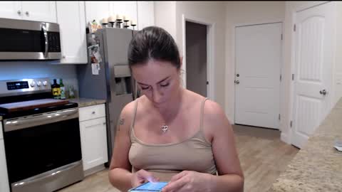 Holi Hurricane online show from April 2026 03:15:01 AM