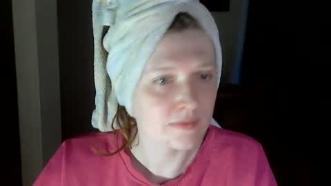 Snapshot of holistic_woman chatting on June 2026 06:40:01 PM holistic_woman online show from June 2026 06:40:01 PM