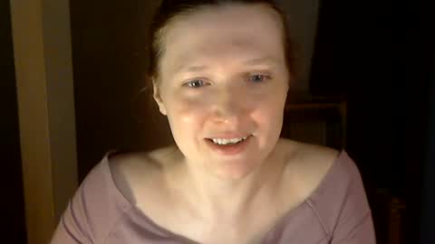 Snapshot of holistic_woman chatting on June 2026 09:08:02 PM holistic_woman online show from June 2026 09:08:02 PM